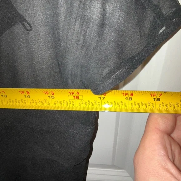 Carmen Marc Valvo Black Sheer Maxi Dress - Picture 5 of 6